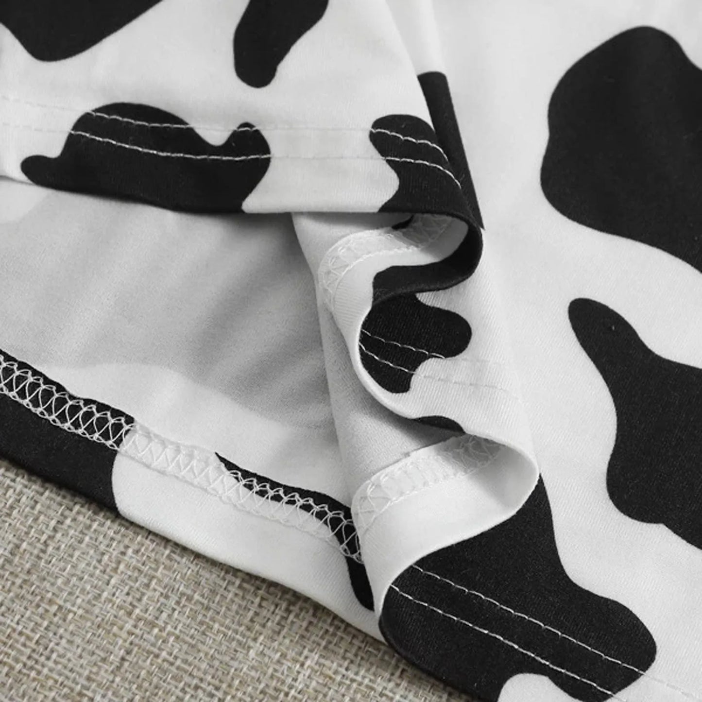 Top Halter de Verano con Estampado de Vaca 🐄 | Crop Top Ajustado sin Mangas
