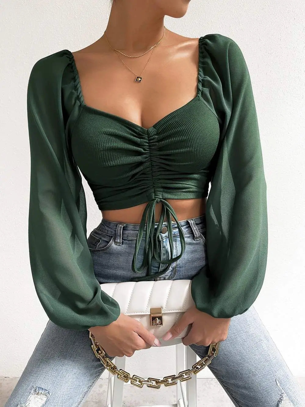 Top Manga Farol – Blusa Crop con Cordón Frontal Ajustable