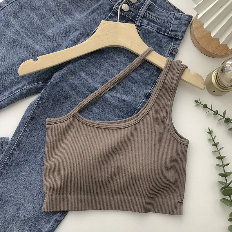 Top de Tirantes Asimétricos para Mujer – Blusa sin Mangas Ajustada y Elegante