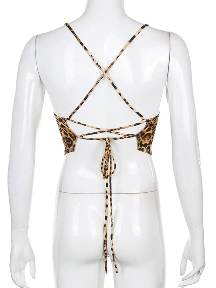 Crop Top de Leopardo – Blusa de Verano con Espalda al Aire y Estilo Rave