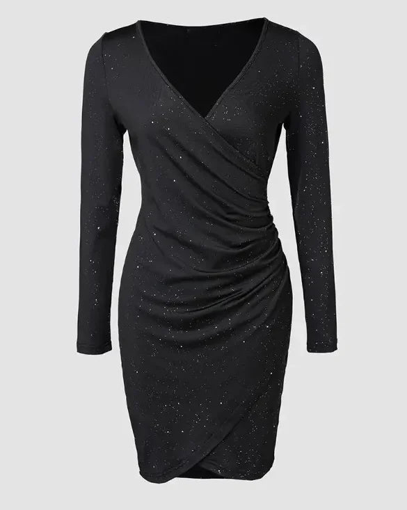 Minivestido negro de manga larga con cuello en V y brillo sutil