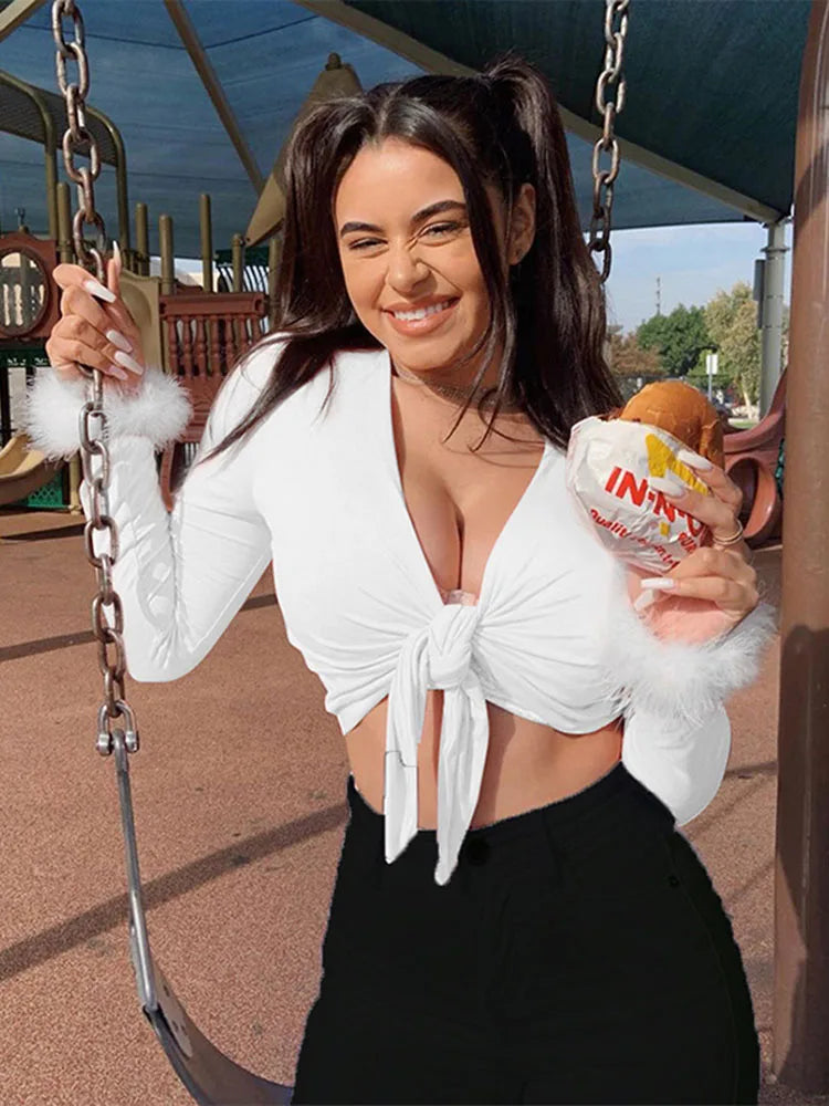 Tops cortos con cuello en V de manga larga para mujer