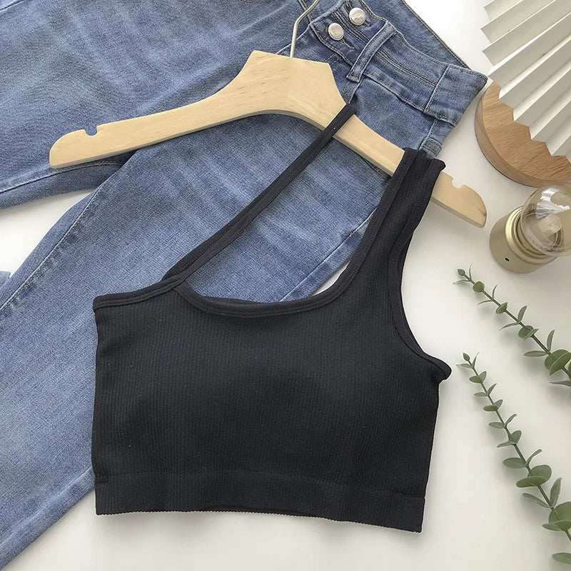 Top de Tirantes Asimétricos para Mujer – Blusa sin Mangas Ajustada y Elegante