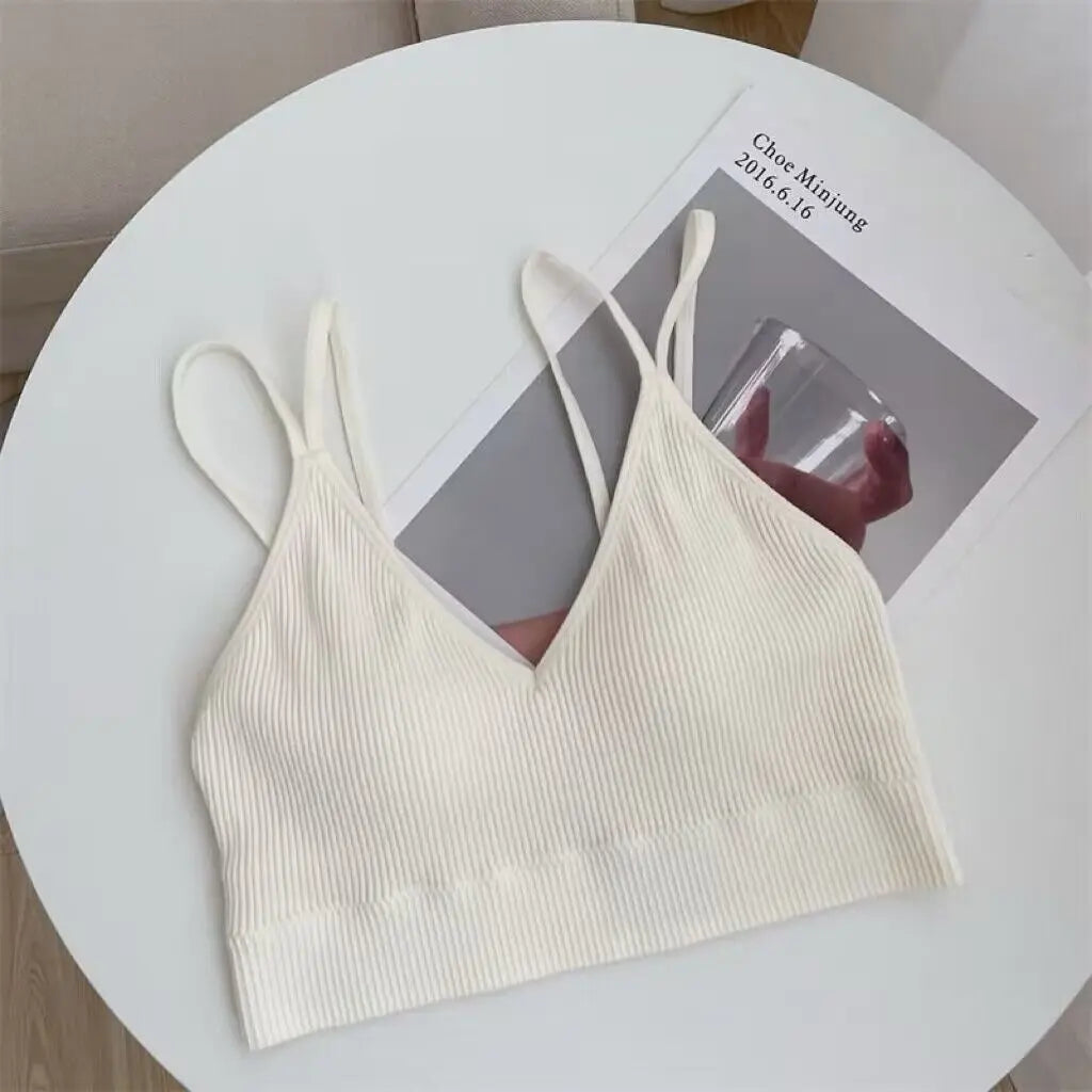 Top Triángulo Mujer – Estilo Bralette con Espalda en V y Tirantes Finos