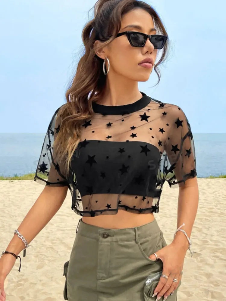 Top de Malla Transparente con Estampado de Estrellas – Blusa Corta Sexy