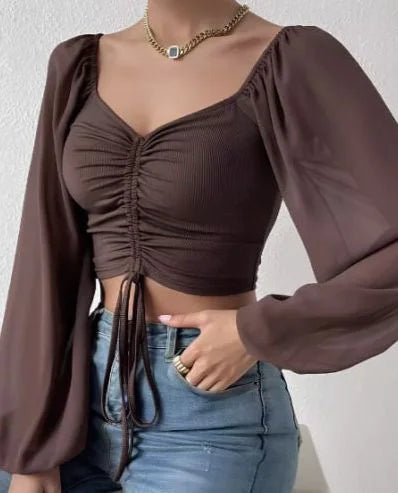 Top Manga Farol – Blusa Crop con Cordón Frontal Ajustable