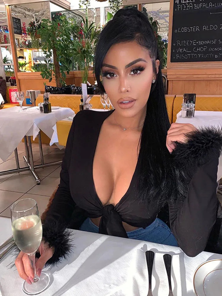 Tops cortos con cuello en V de manga larga para mujer