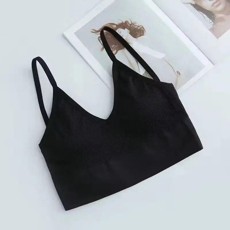 Top Triángulo Mujer – Estilo Bralette con Espalda en V y Tirantes Finos
