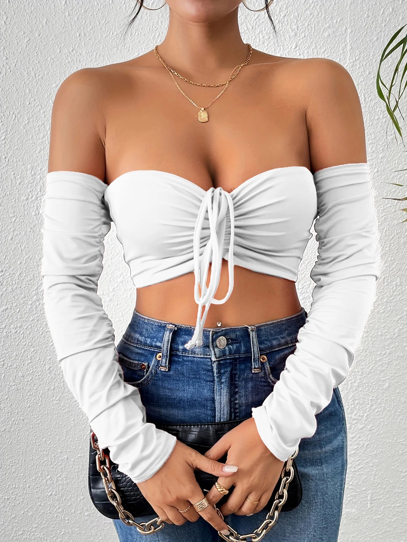 Blusa Crop Nocturna Mujer – Hombros Descubiertos y Estilo Ajustado