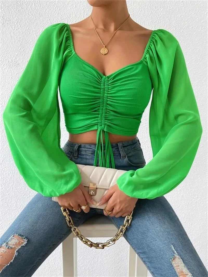 Top Manga Farol – Blusa Crop con Cordón Frontal Ajustable