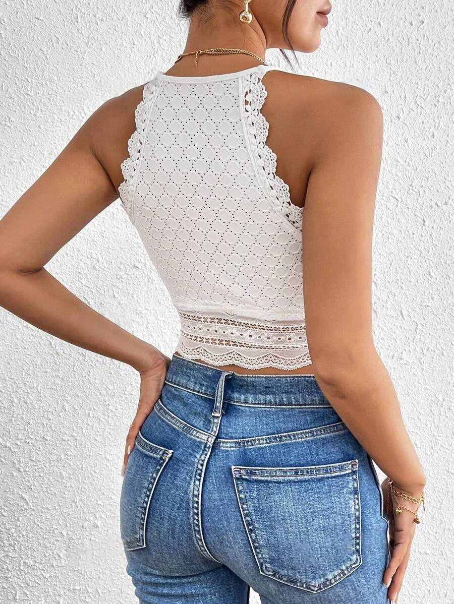 Top halter corto de encaje semitransparente – Diseño elegante con patrón geométrico 🤍✨