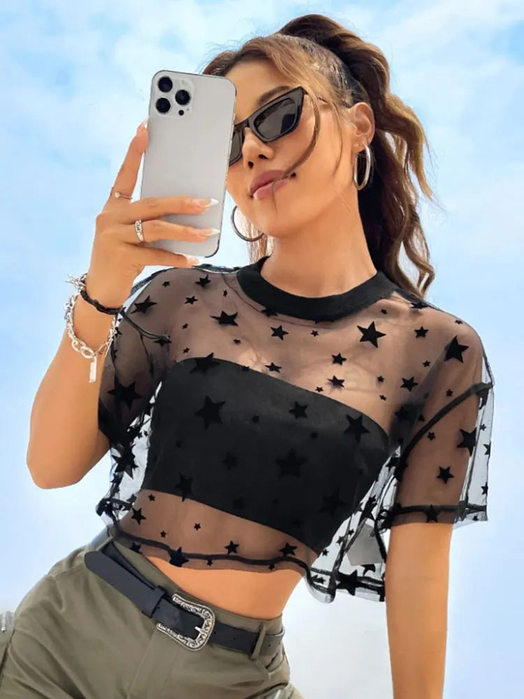 Top de Malla Transparente con Estampado de Estrellas – Blusa Corta Sexy