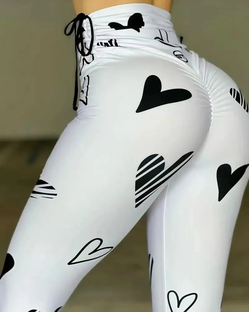 Leggings Deportivos Mujer – Mallas Ajustadas con Estampado de Corazones, Yoga & Fitness