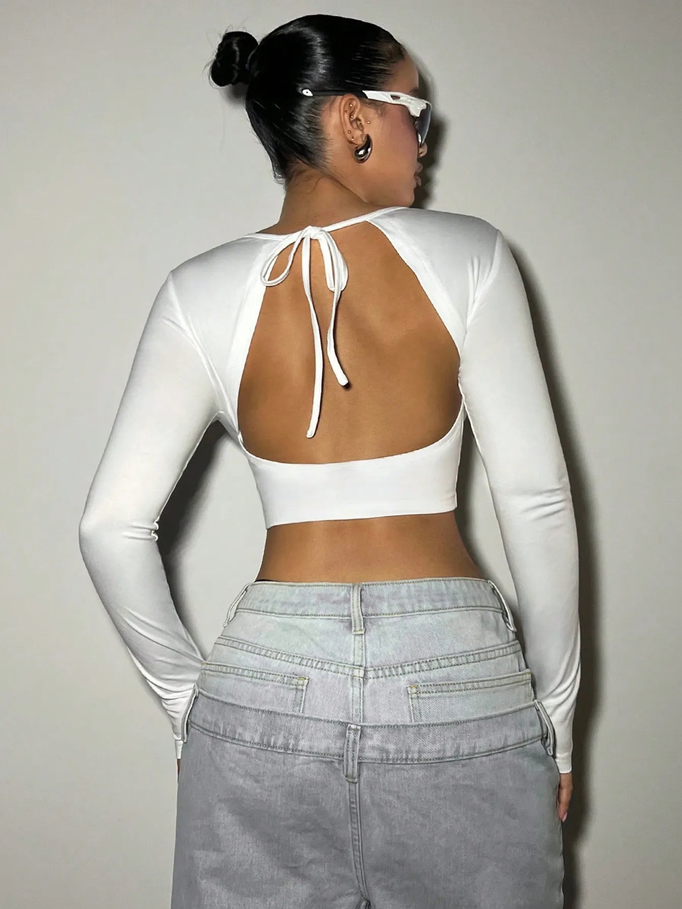 Top Crop Manga Larga Mujer – Escote en V Sexy y Ajustado