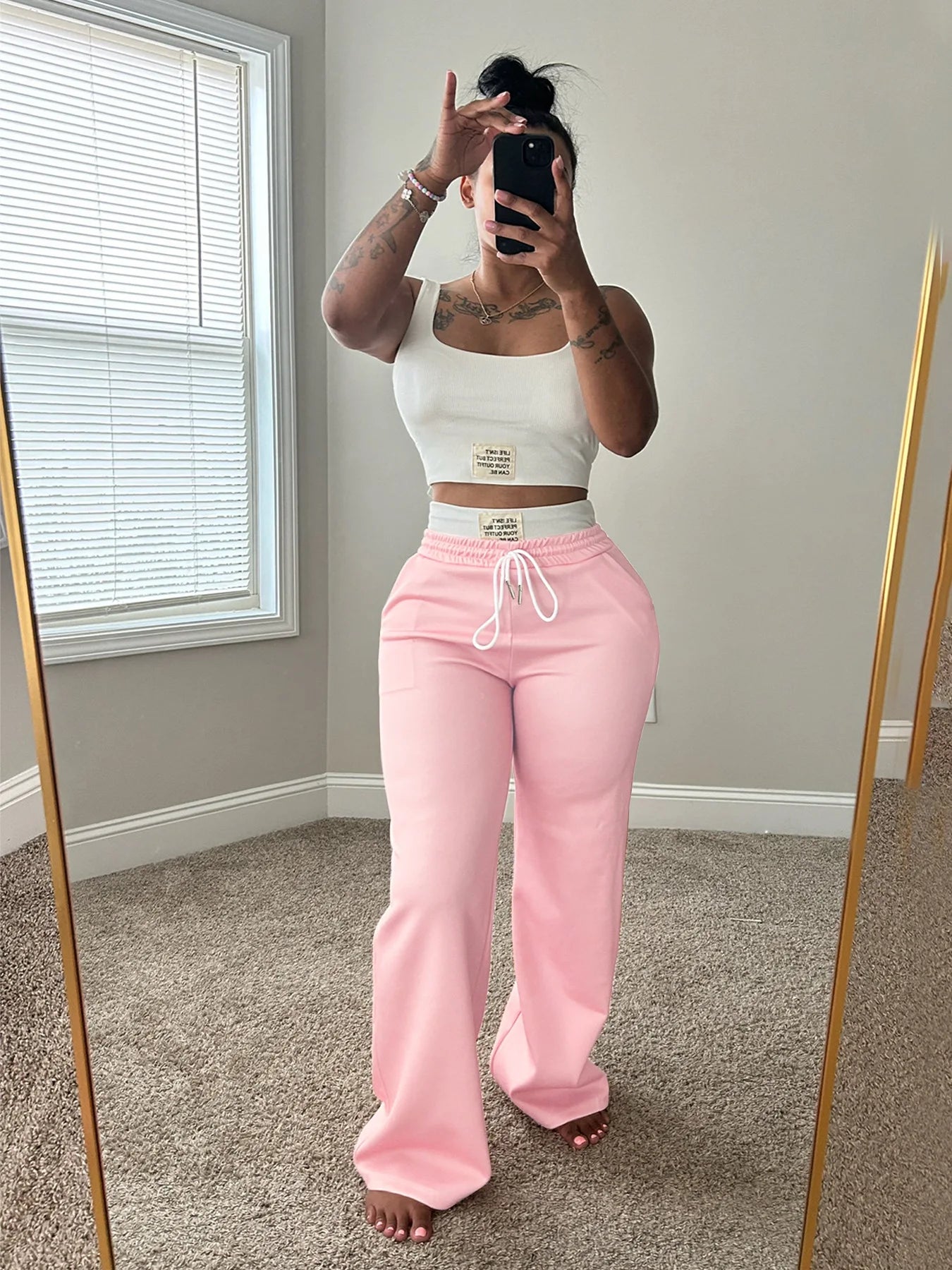 Conjunto deportivo 2 piezas con top sin mangas y pantalón jogger – Casual/Streetwear